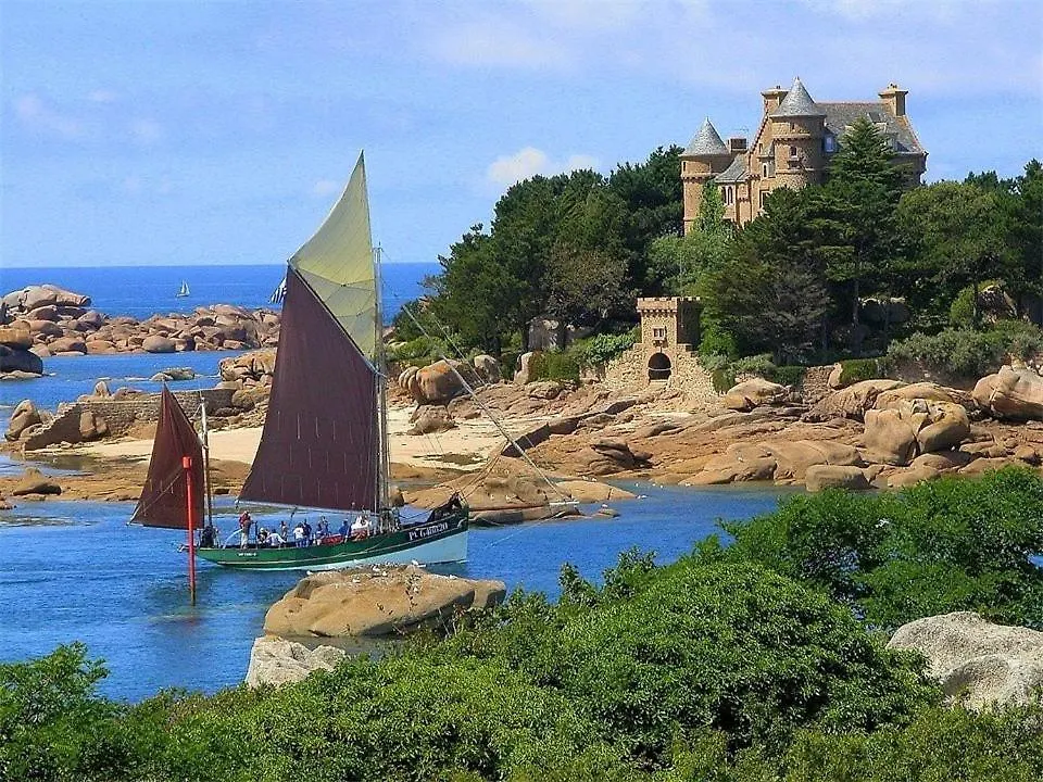 Maison A 100M Plage De Tourony Avec Jardin Clos A Tregastel - Ref 400 法国